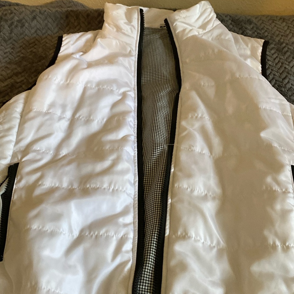 Medium size, white and black puff jacket